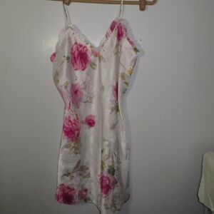 Morgan Taylor White and Pink Floral Satin Dress